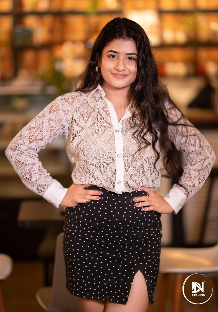 Monica Lace Shirt