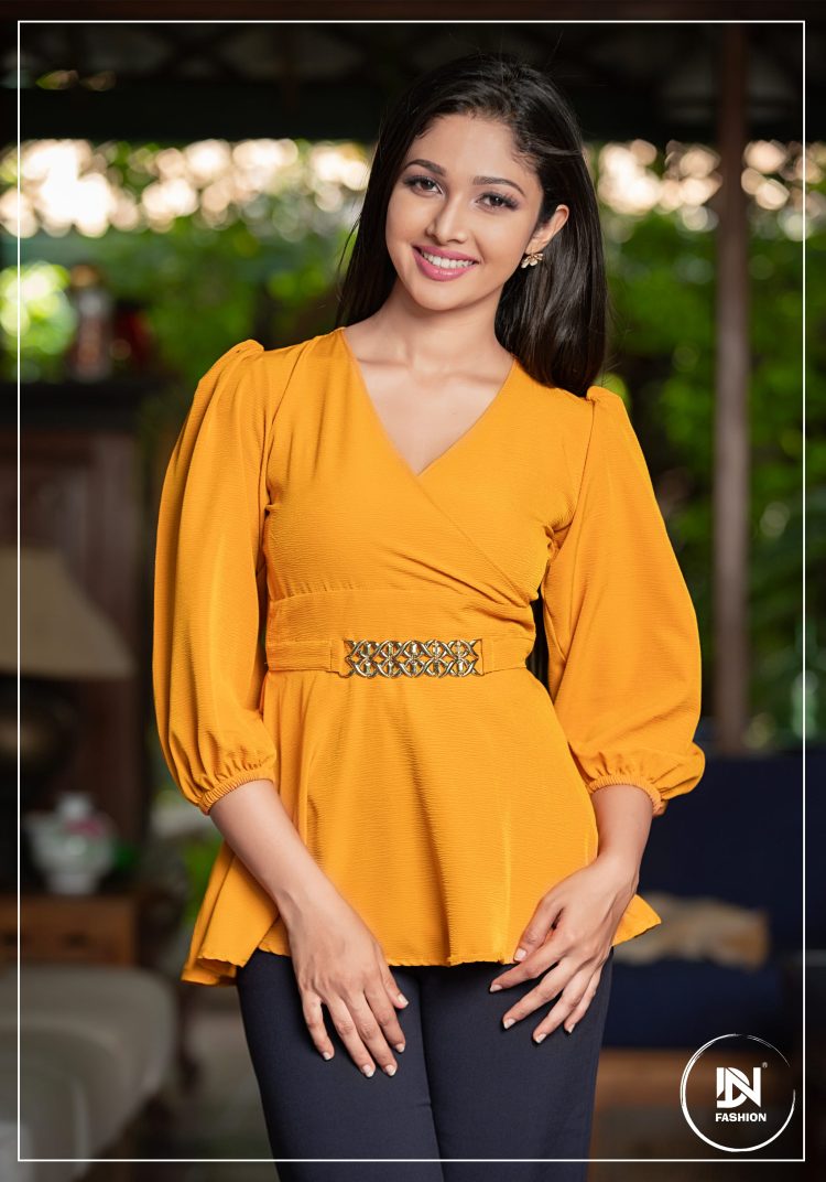Mia Wrap Top